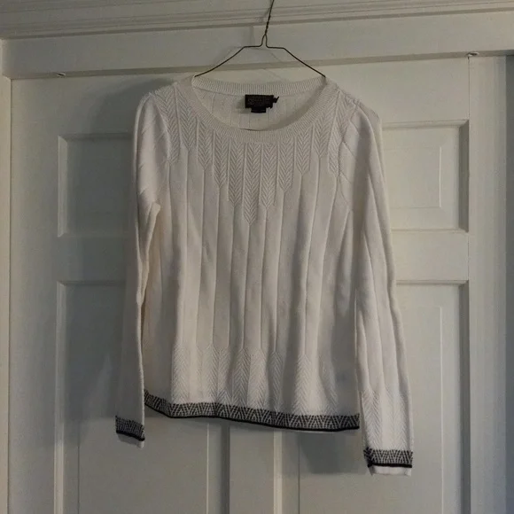 Pendleton linen and cotton blend sweater - Picture 6 of 10